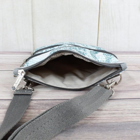 Le SportSac Green 100% Polyester Crossbody Bag Handbag Purse Travel - Picture 8 of 10